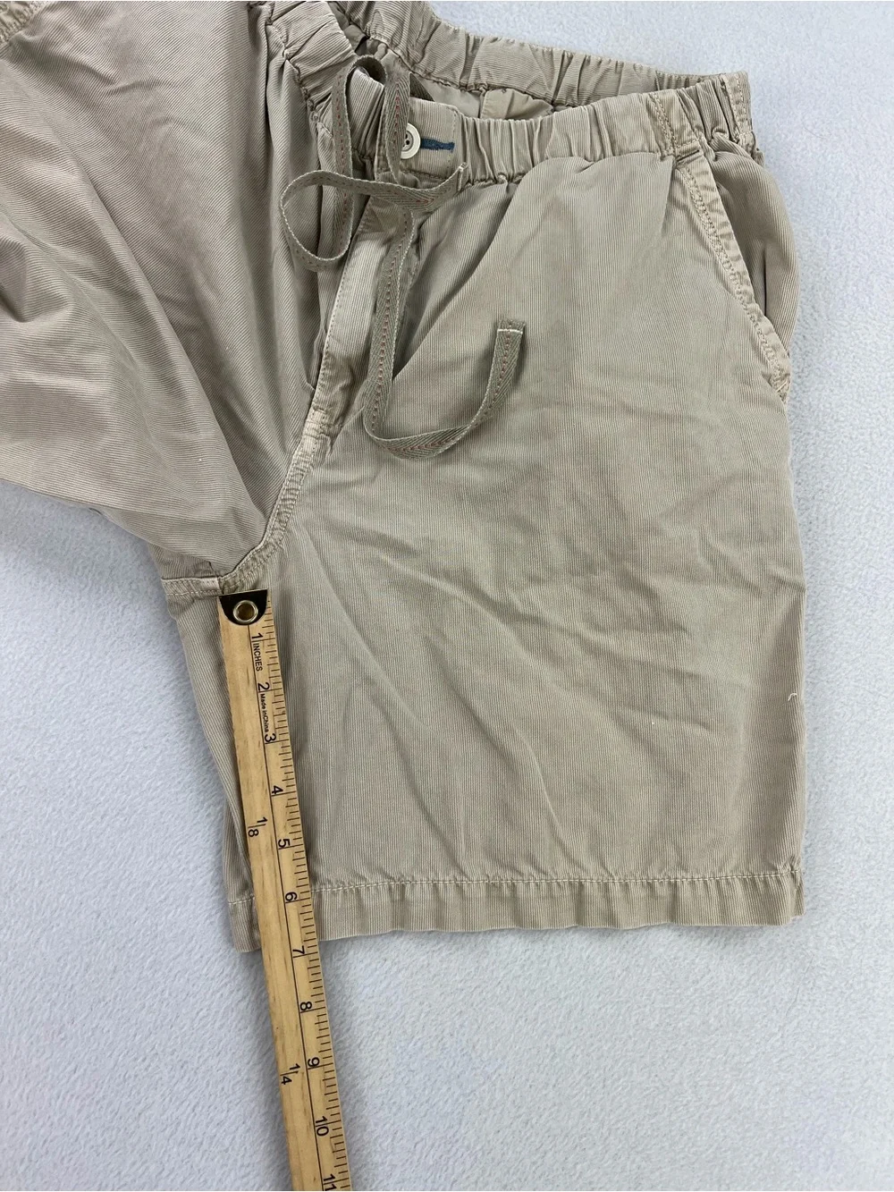 Tommy Bahama RELAX Beige Stretch Chino Shorts Elastic Waist Mens Size L